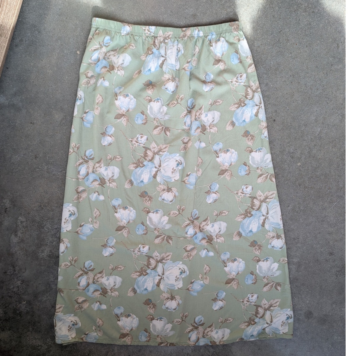 220 Hickory Vintage Floral Skirt Size Large Made In Usa Sage 100% Rayon 90s Rare